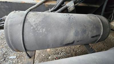 Freightliner M2 106 Air Tank