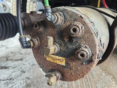 Freightliner M2 106 Air Tank