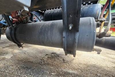 Freightliner M2 106 Air Tank