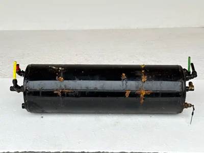 Freightliner M2 106 Air Tank