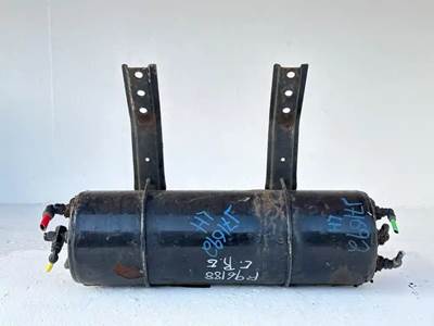 Freightliner M2 106 Air Tank