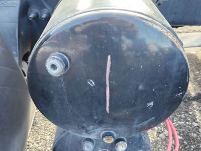 Freightliner M2 106 Air Tank