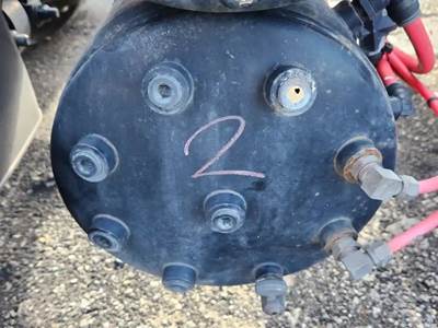 Freightliner M2 106 Air Tank