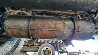 Freightliner M2 106 Air Tank