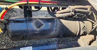 Freightliner M2 106 Air Tank