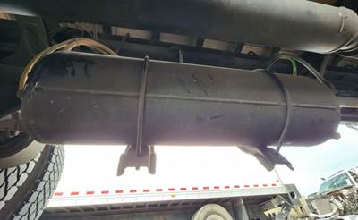 Freightliner M2 106 Air Tank
