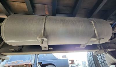 Freightliner M2 106 Air Tank