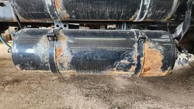 Freightliner M2 106 Air Tank