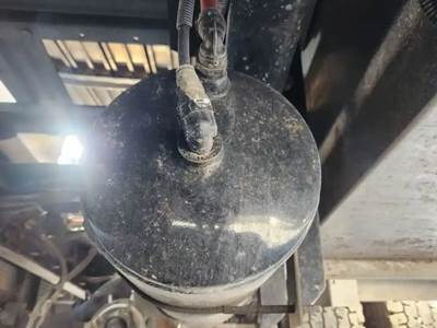 Freightliner M2 106 Air Tank