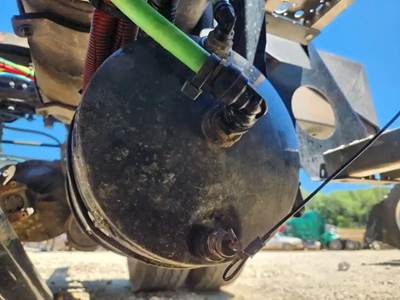 Freightliner M2 106 Air Tank