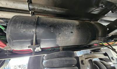 Freightliner M2 106 Air Tank