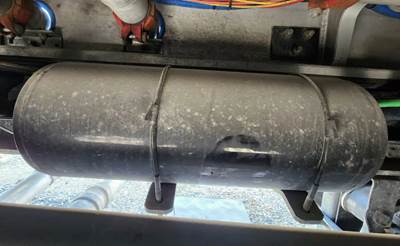 Freightliner M2 106 Air Tank