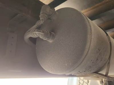 Freightliner M2 106 Air Tank
