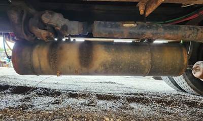 Freightliner M2 106 Air Tank