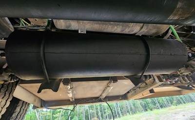 Freightliner M2 106 Air Tank