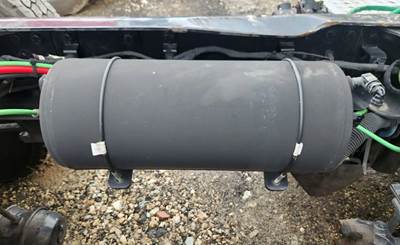 Freightliner M2 106 Air Tank