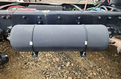 Freightliner M2 106 Air Tank