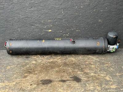 Freightliner ST120 Air Tank