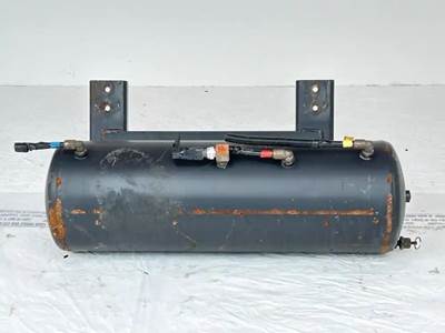 Hino 268 Air Tank