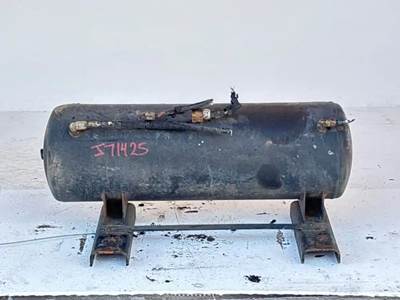 Hino 268 Air Tank