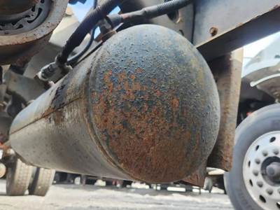 Hino 268 Air Tank