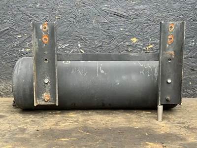 Hino 338 Air Tank