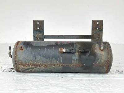 Hino 338 Air Tank