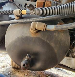 Hino 338 Air Tank