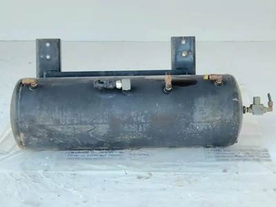 Hino 338 Air Tank