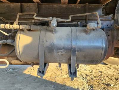 Hino FE Air Tank