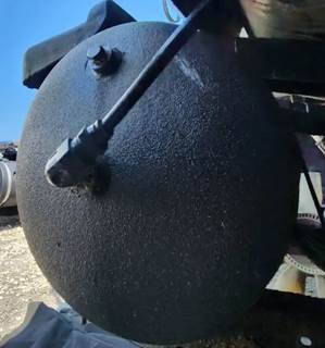 International 2574 Air Tank