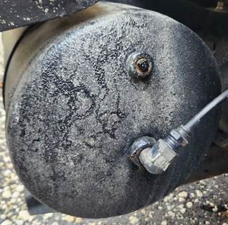 International 2574 Air Tank