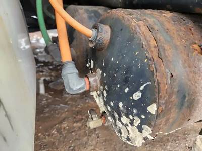 International 4300 Air Tank