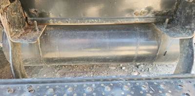 International 4400 Air Tank