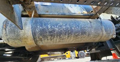 International 4400 Air Tank