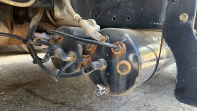 International 4400 Air Tank