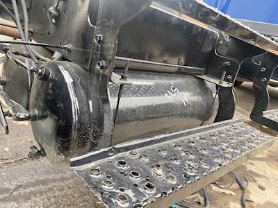 International 7300 Air Tank