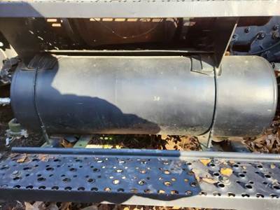 International 7400 Air Tank