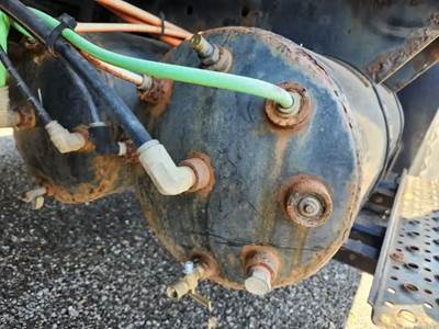 International 7500 Air Tank