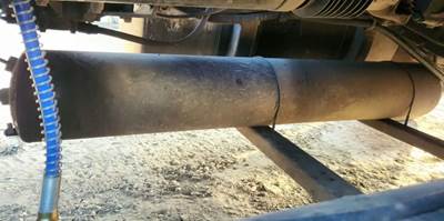 International 9100i Air Tank