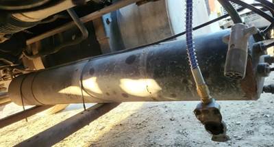 International 9100i Air Tank