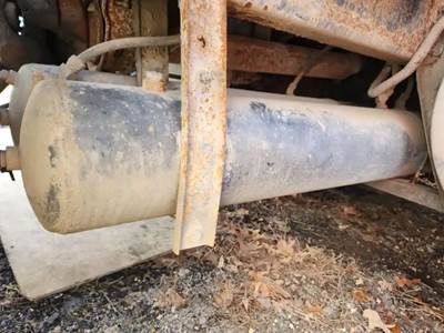 International 9200 Air Tank