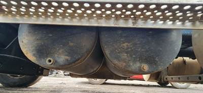 International 9900i Air Tank