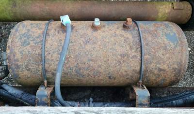 International COF-9670 Air Tank