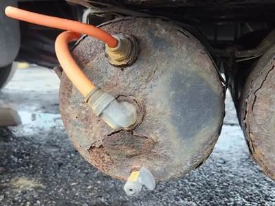 International DuraStar 4300 Air Tank