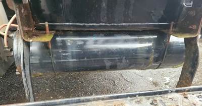 International DuraStar 4400 Air Tank