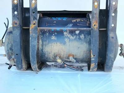 International F2574 Air Tank for a 1999 International F-2574