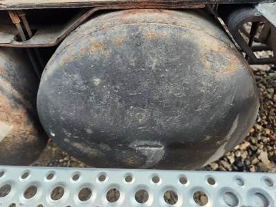 International HX520 Air Tank