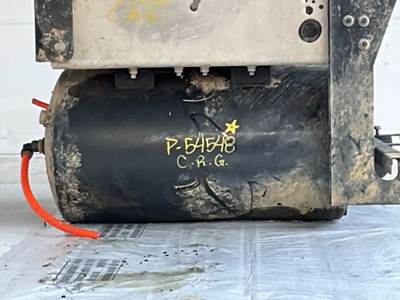 International LT625 Air Tank