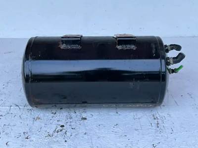 International LT625 Air Tank